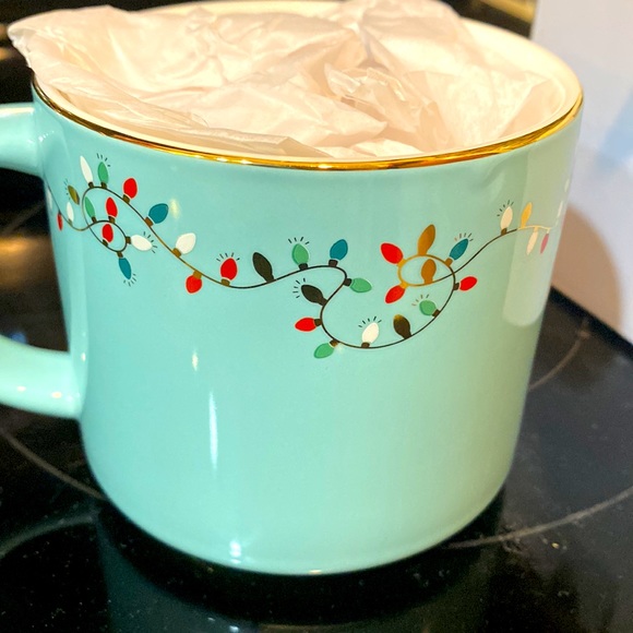 David’s Tea Stackable Christmas Mug - Picture 4 of 5